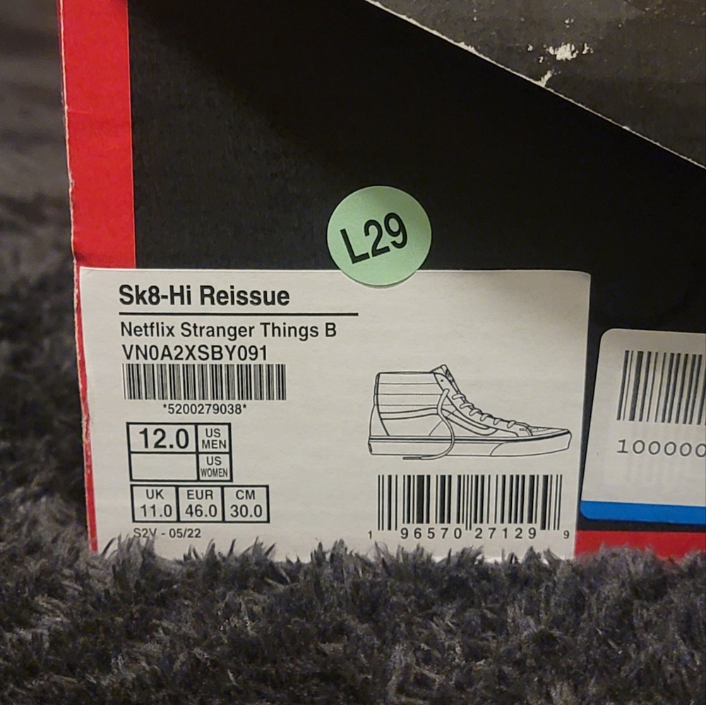 Vans Stranger Things SK8-hi Men's 13 - Picture 2 of 6